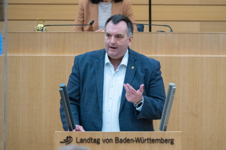 Ansgar Mayr MdL bei einer Plenarrede am 28. September 2022