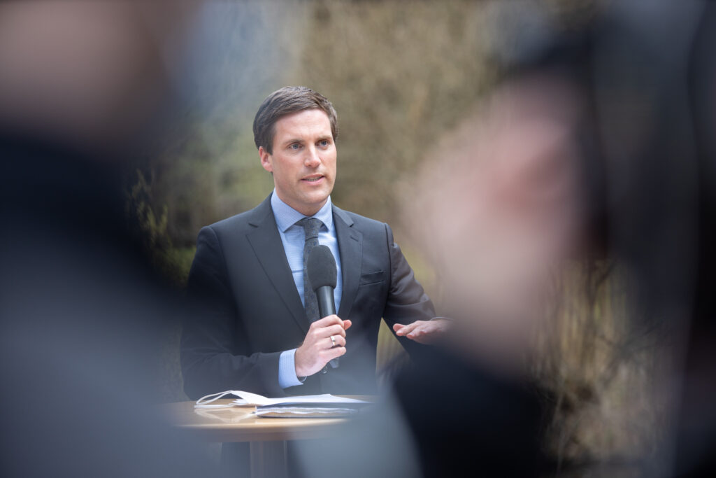 Manuel Hagel Wirtschaftshilfen